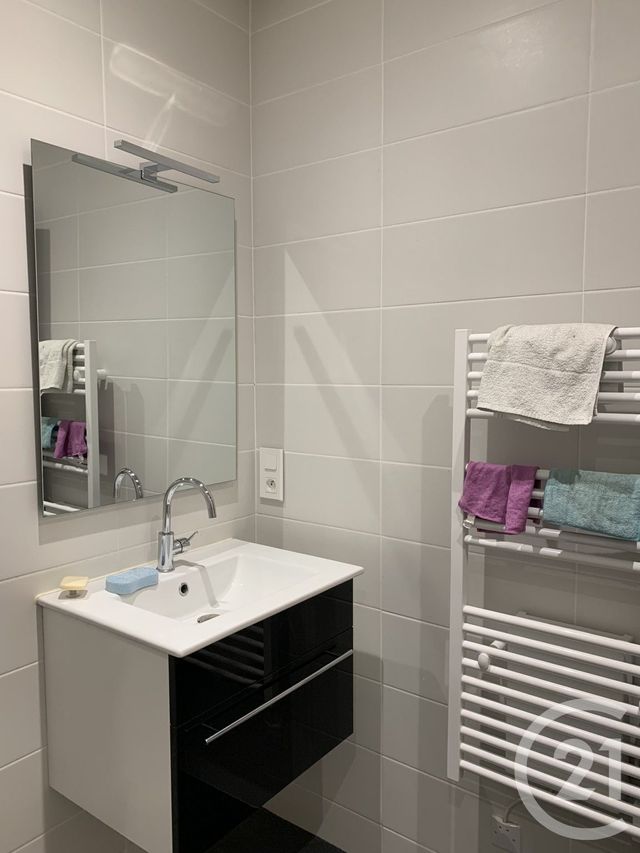 Appartement F3 à vendre - 3 pièces - 61.18 m2 - CLERMONT L HERAULT - 34 - LANGUEDOC-ROUSSILLON - Century 21 Terrasses Et Vallées
