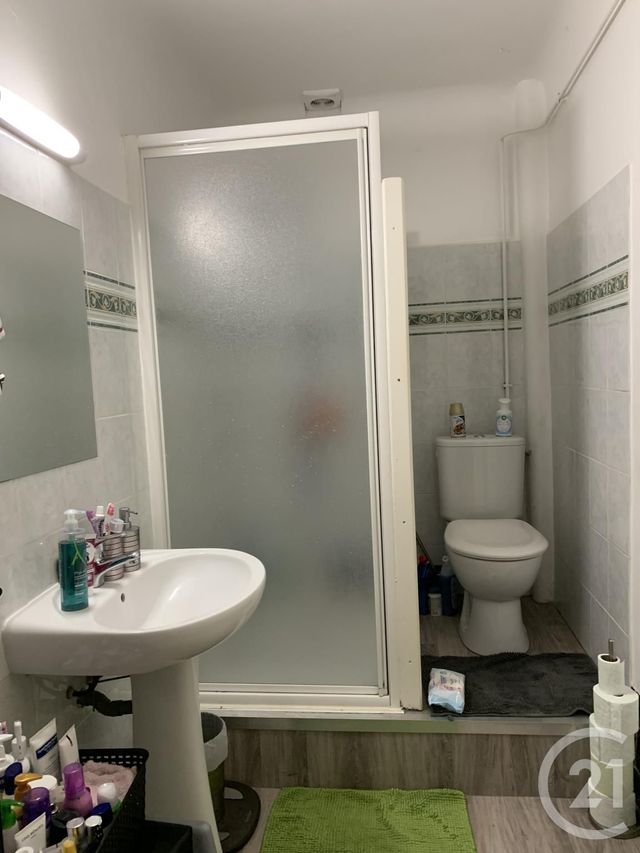 Appartement F3 à vendre - 3 pièces - 67.0 m2 - CLERMONT L HERAULT - 34 - LANGUEDOC-ROUSSILLON - Century 21 Terrasses Et Vallées