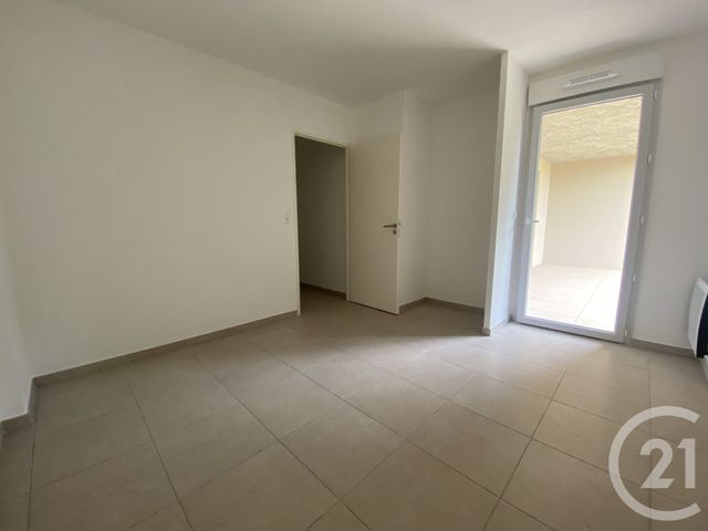 Appartement T3 à vendre - 3 pièces - 70.1 m2 - CLERMONT L HERAULT - 34 - LANGUEDOC-ROUSSILLON - Century 21 Terrasses Et Vallées