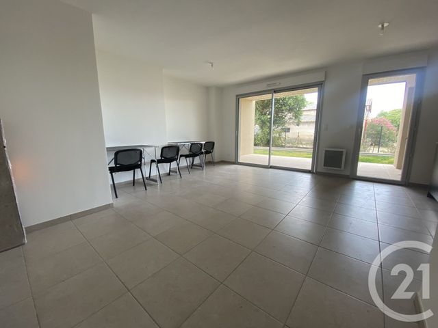 Appartement T3 à vendre - 3 pièces - 70.1 m2 - CLERMONT L HERAULT - 34 - LANGUEDOC-ROUSSILLON - Century 21 Terrasses Et Vallées