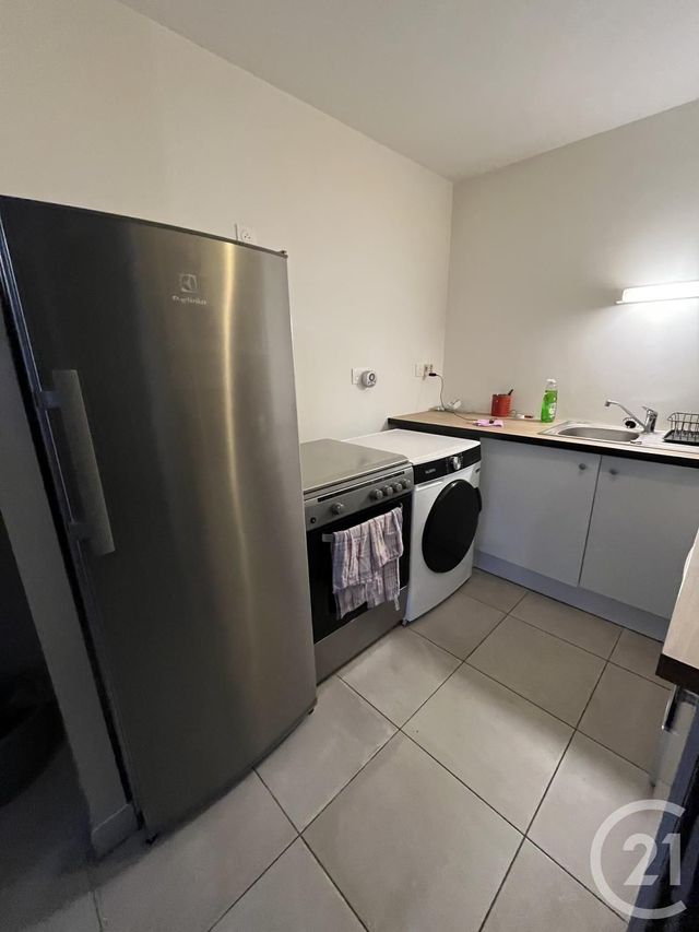 Appartement F2 à vendre - 2 pièces - 40.28 m2 - CLERMONT L HERAULT - 34 - LANGUEDOC-ROUSSILLON - Century 21 Terrasses Et Vallées