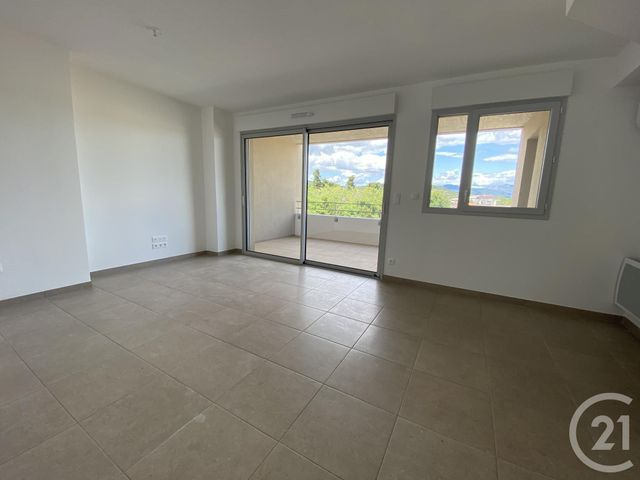 Appartement T2 à vendre - 2 pièces - 43.7 m2 - CLERMONT L HERAULT - 34 - LANGUEDOC-ROUSSILLON - Century 21 Terrasses Et Vallées