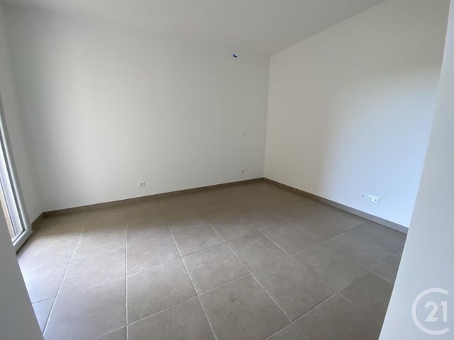 Appartement T2 à vendre - 2 pièces - 43.7 m2 - CLERMONT L HERAULT - 34 - LANGUEDOC-ROUSSILLON - Century 21 Terrasses Et Vallées