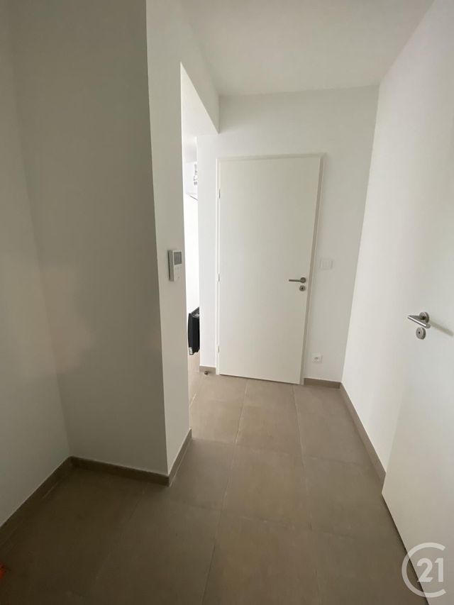 Appartement T2 à vendre - 2 pièces - 43.7 m2 - CLERMONT L HERAULT - 34 - LANGUEDOC-ROUSSILLON - Century 21 Terrasses Et Vallées