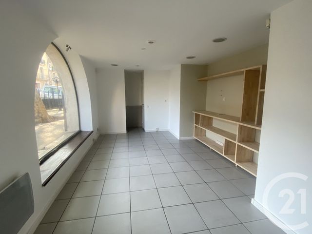 Appartement Local à louer - 1 pièce - 25.0 m2 - CLERMONT L HERAULT - 34 - LANGUEDOC-ROUSSILLON - Century 21 Terrasses Et Vallées