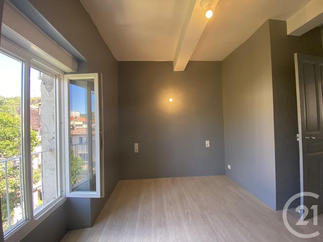 Appartement F4 à vendre - 4 pièces - 75.6 m2 - BEDARIEUX - 34 - LANGUEDOC-ROUSSILLON - Century 21 Terrasses Et Vallées