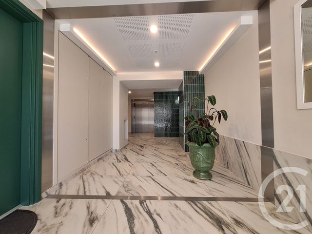 Appartement F2 à louer - 2 pièces - 48.2 m2 - CLERMONT L HERAULT - 34 - LANGUEDOC-ROUSSILLON - Century 21 Terrasses Et Vallées