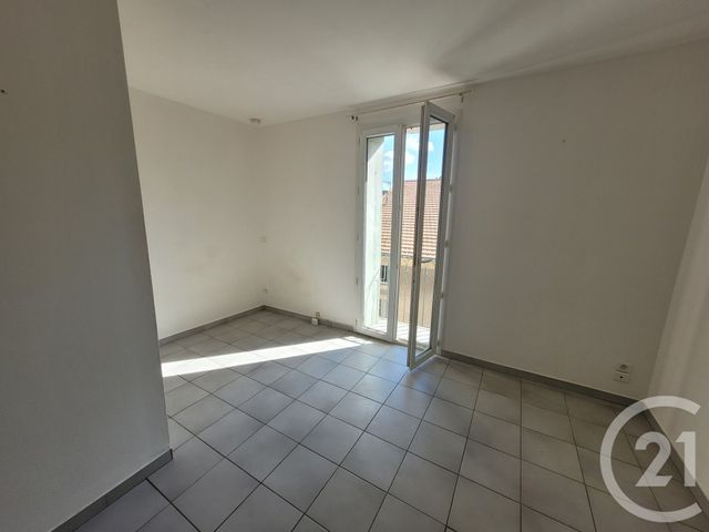 Appartement Studio à louer - 1 pièce - 18.5 m2 - CLERMONT L HERAULT - 34 - LANGUEDOC-ROUSSILLON - Century 21 Terrasses Et Vallées