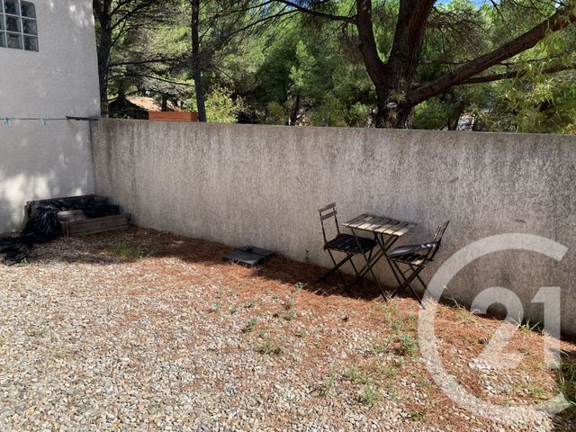 Appartement à louer - 2 pièces - 28.22 m2 - LE POUGET - 34 - LANGUEDOC-ROUSSILLON - Century 21 Terrasses Et Vallées