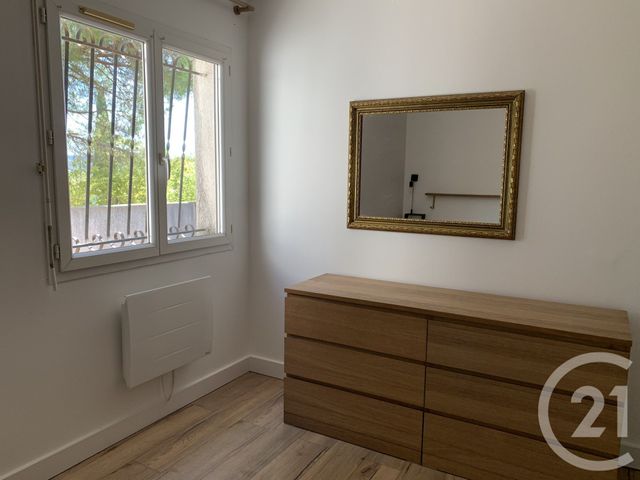 Appartement à louer - 2 pièces - 28.22 m2 - LE POUGET - 34 - LANGUEDOC-ROUSSILLON - Century 21 Terrasses Et Vallées