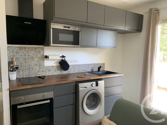 Appartement à louer - 2 pièces - 28.22 m2 - LE POUGET - 34 - LANGUEDOC-ROUSSILLON - Century 21 Terrasses Et Vallées