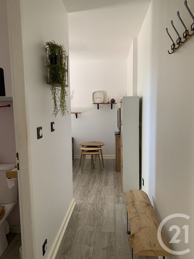 Appartement à louer - 2 pièces - 28.22 m2 - LE POUGET - 34 - LANGUEDOC-ROUSSILLON - Century 21 Terrasses Et Vallées