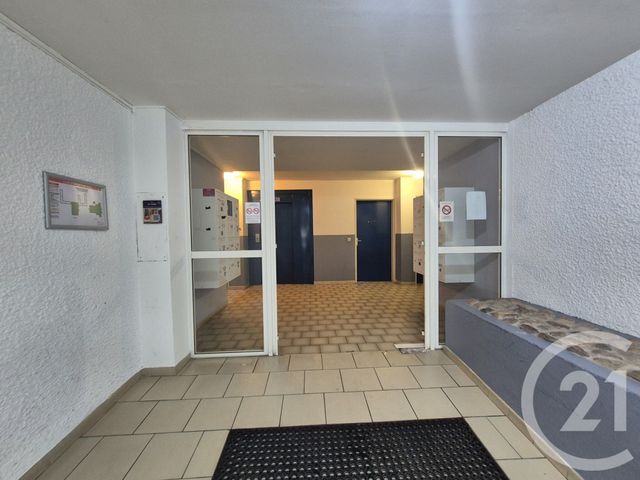 Appartement Studio à vendre - 1 pièce - 22.86 m2 - CLERMONT L HERAULT - 34 - LANGUEDOC-ROUSSILLON - Century 21 Terrasses Et Vallées