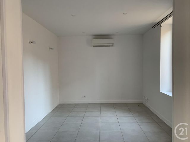Appartement F3 à louer - 3 pièces - 61.73 m2 - CLERMONT L HERAULT - 34 - LANGUEDOC-ROUSSILLON - Century 21 Terrasses Et Vallées
