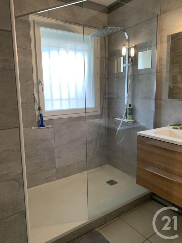Appartement F2 à vendre - 2 pièces - 52.45 m2 - CLERMONT L HERAULT - 34 - LANGUEDOC-ROUSSILLON - Century 21 Terrasses Et Vallées