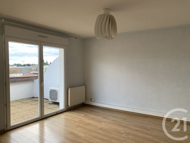 Appartement F2 à vendre - 2 pièces - 52.45 m2 - CLERMONT L HERAULT - 34 - LANGUEDOC-ROUSSILLON - Century 21 Terrasses Et Vallées